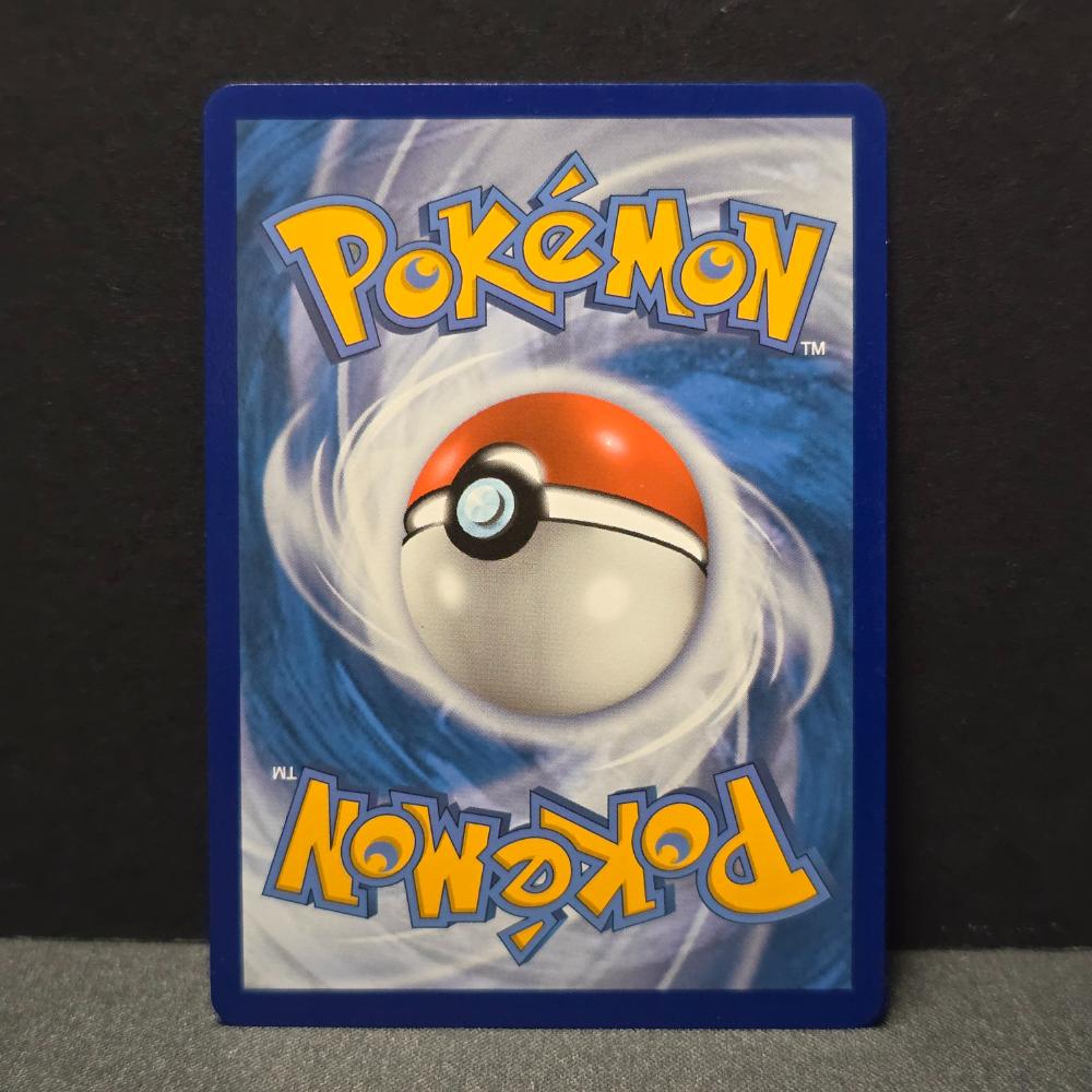 Vivid Voltage - 036/185 - Galarian Darmanitan V - Ultra Rare - English Pokémon TCG