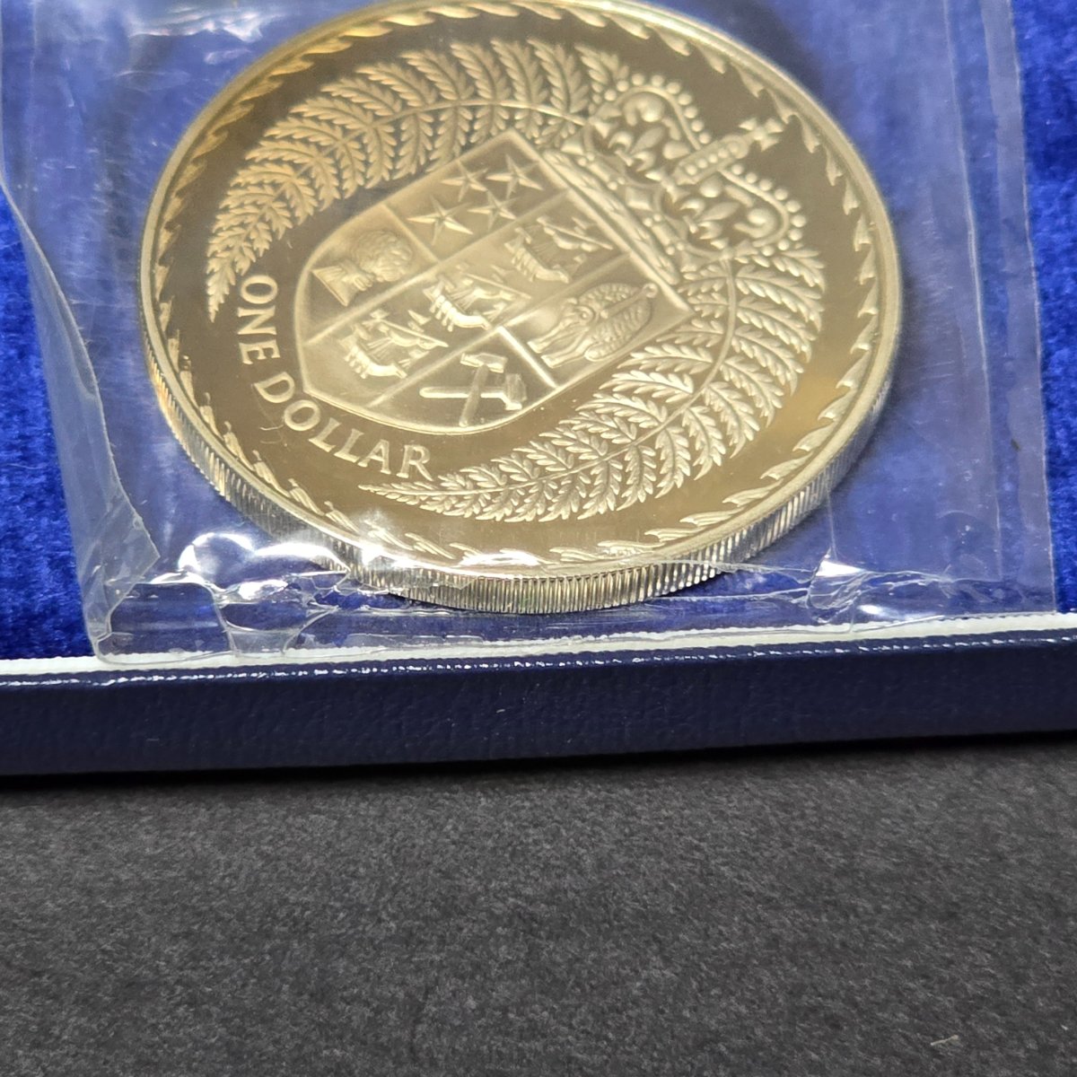 1975 New Zealand $1 Copper Nickel Proof