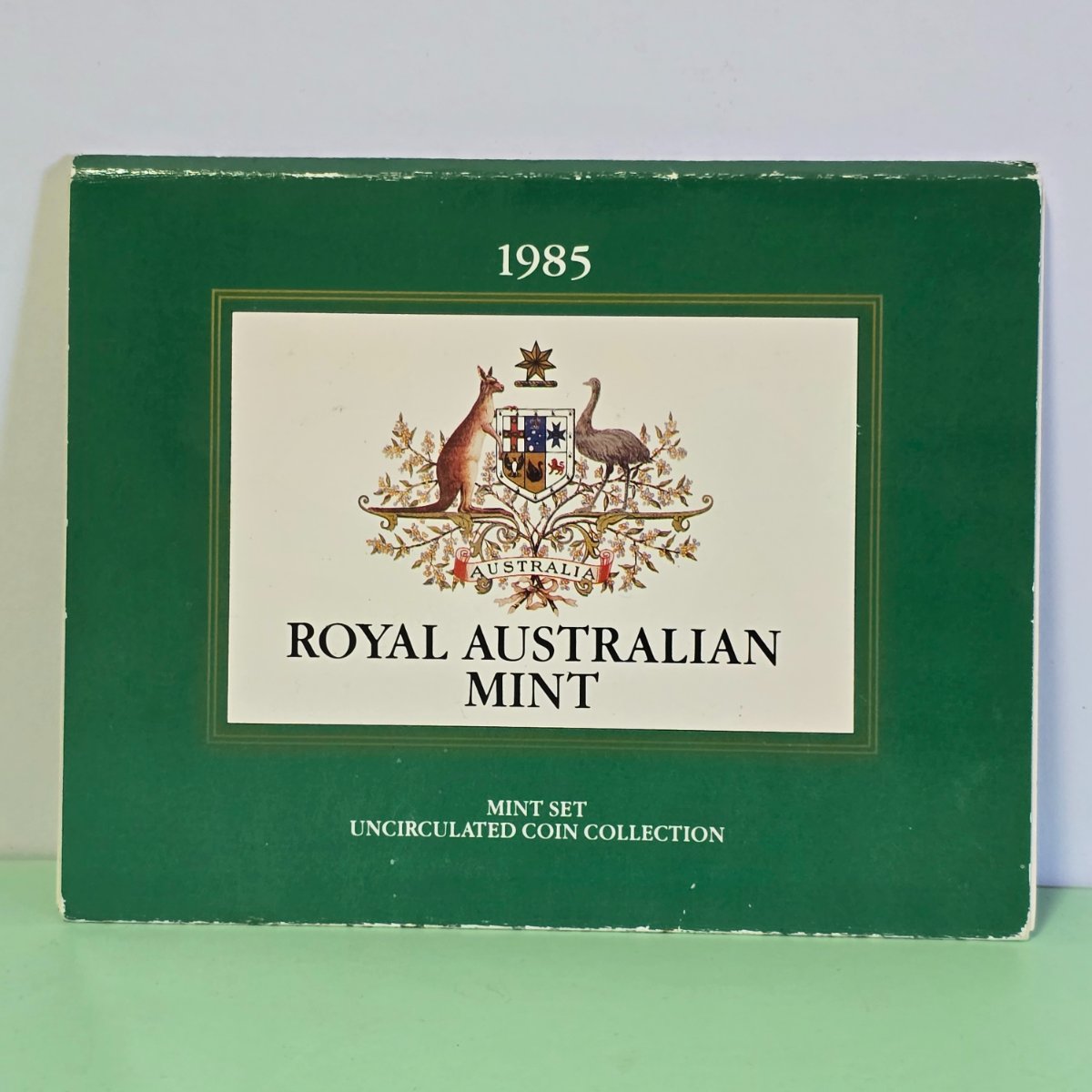 1985 Mint Set Uncirculated coin collection by the Royal Australian Mint outer cover