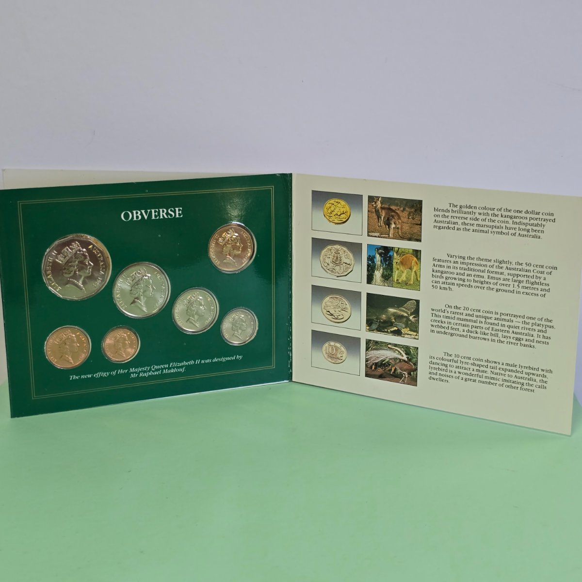 1985 Mint Set Uncirculated coin collection by the Royal Australian Mint inner page 3 and 4