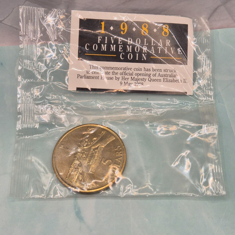 1988 $5 Parliament House AlBr UNC Commemorative Coin in sealed bag