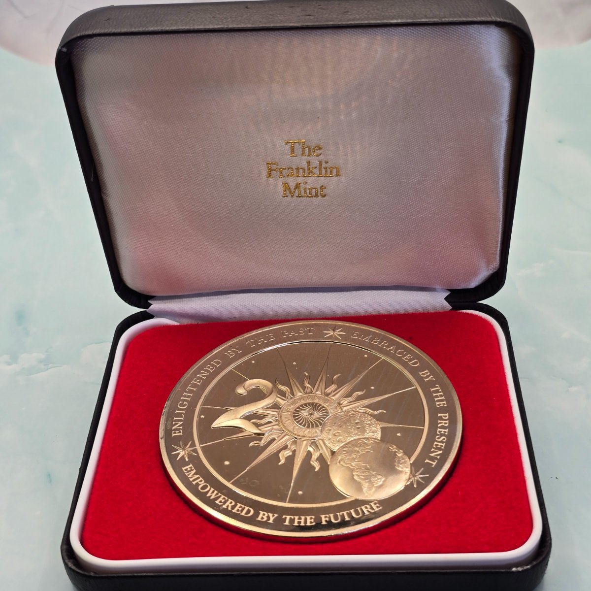 2000 Franklin Mint Trimmillium Annual Calendar Art Medal