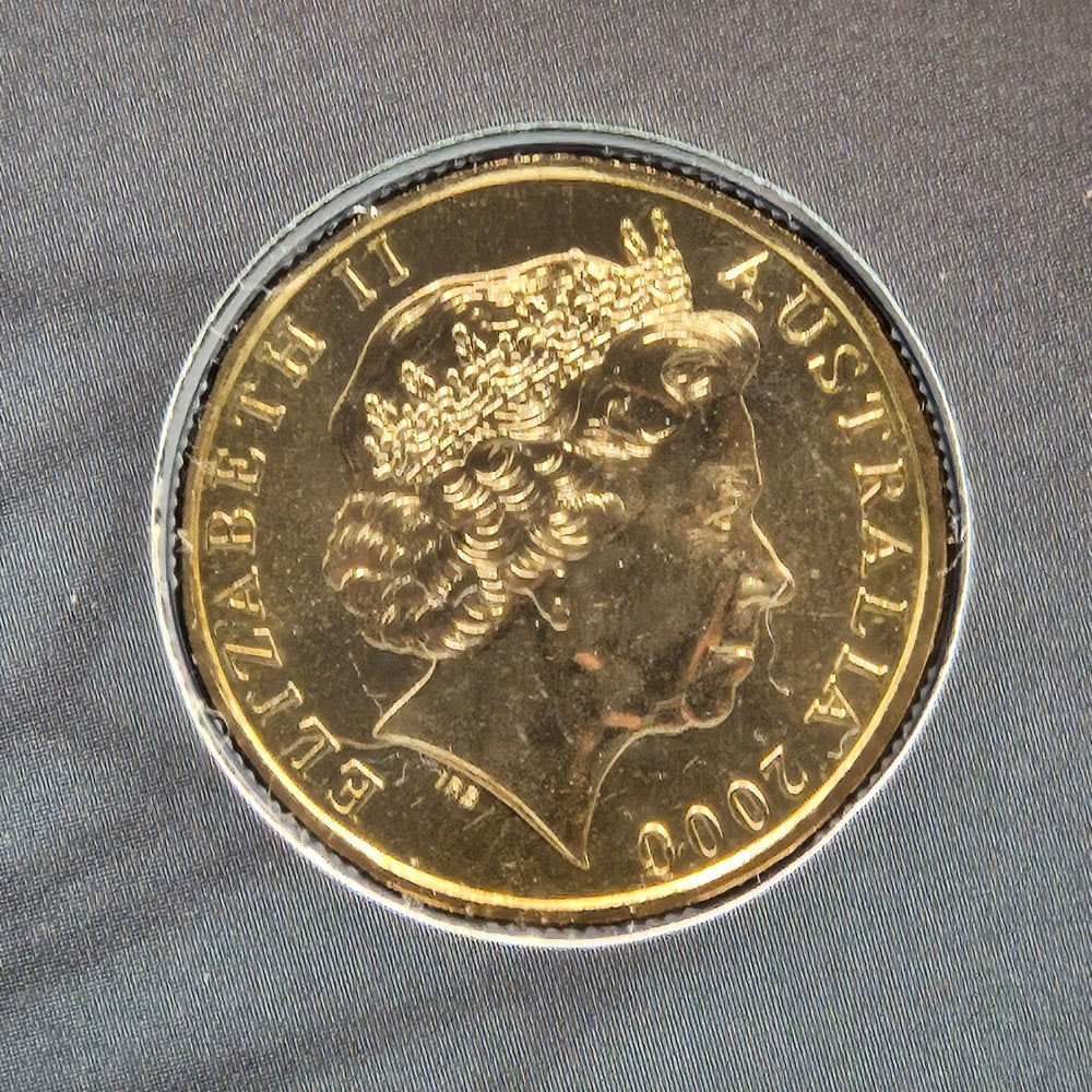 2000 $1 Australia's First Victoria Cross Uncirculated Coin