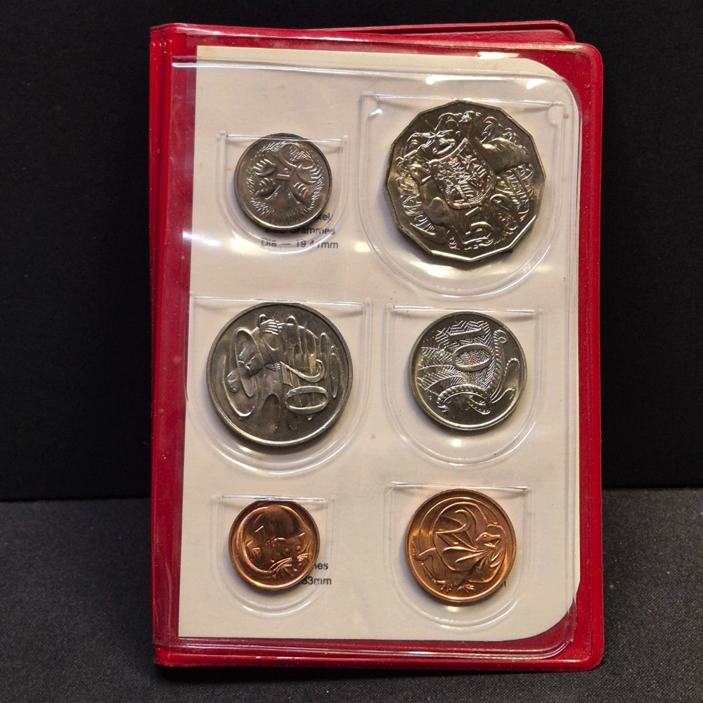 1981 Australian Six Coin Mint Set Red Wallet