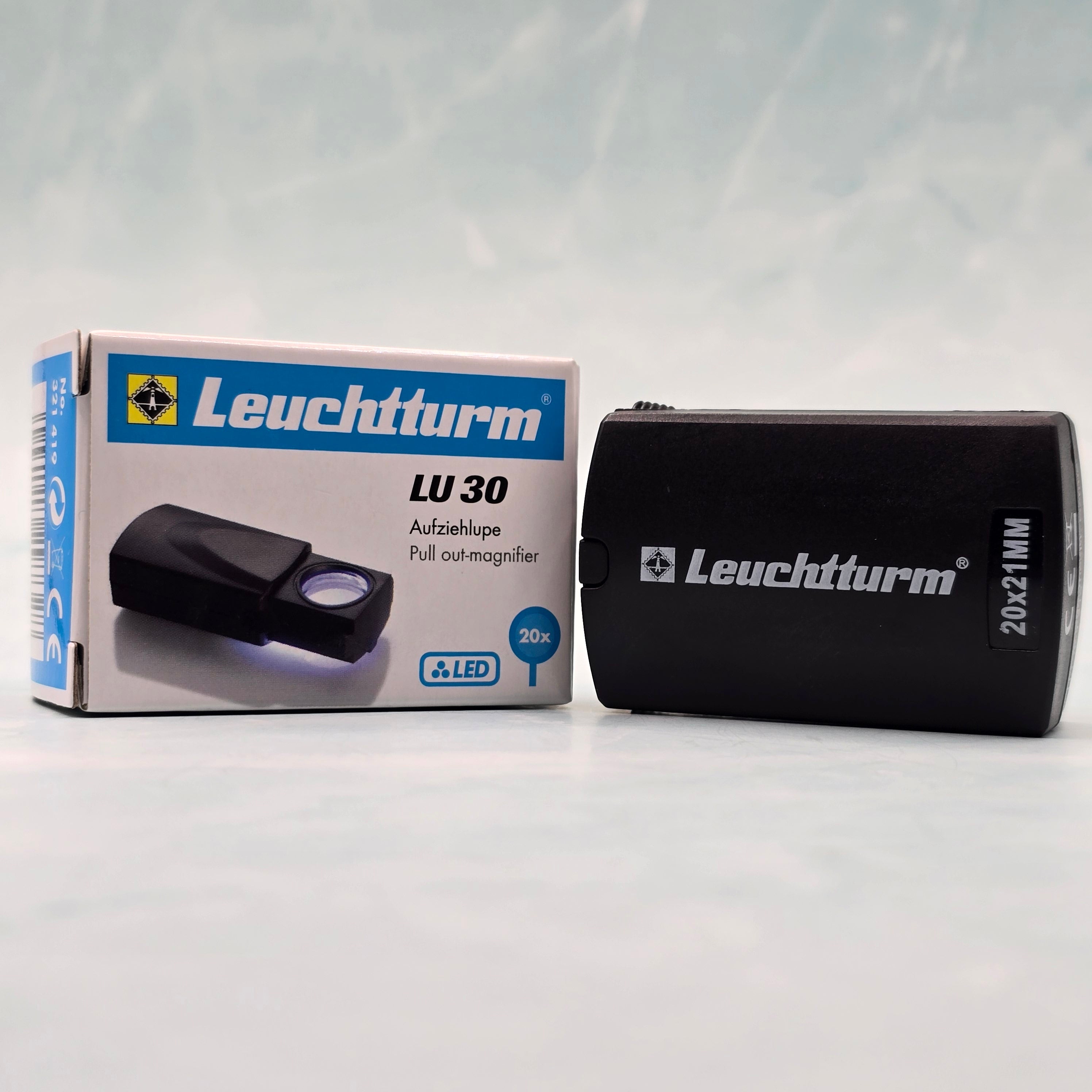 Lighthouse LU30 Pull out Magnifier