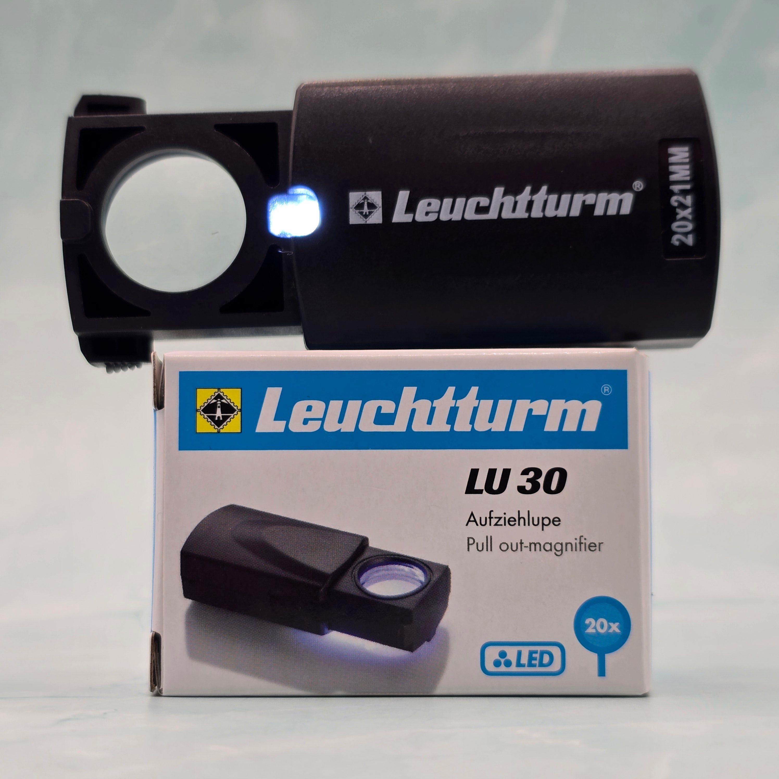 Lighthouse LU30 Pull out Magnifier