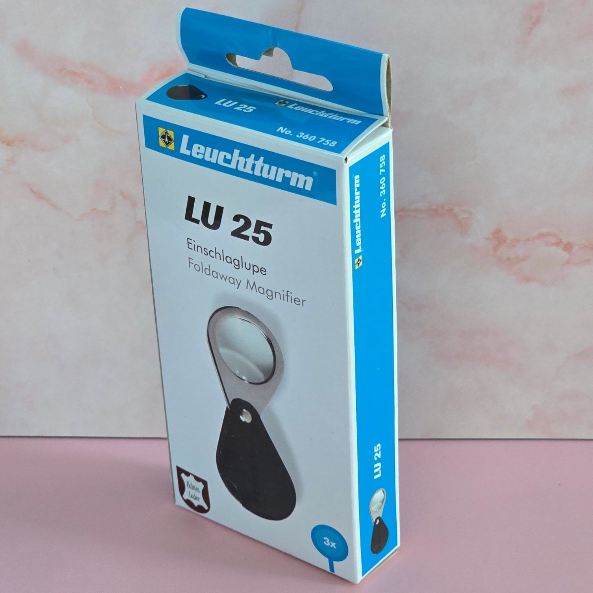 Back of box of Lighthouse LU25 foldaway magnifier